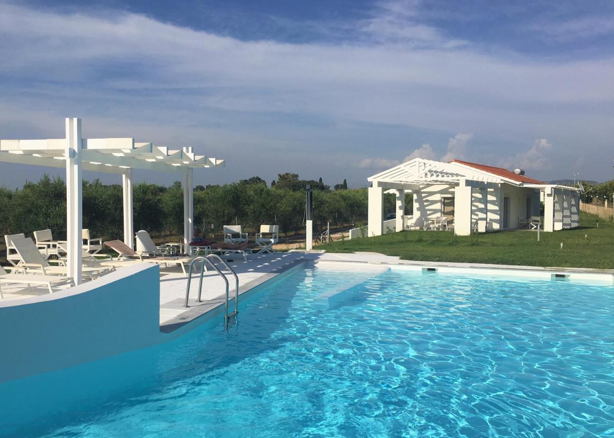 White Villas Douneika  Екстериор снимка